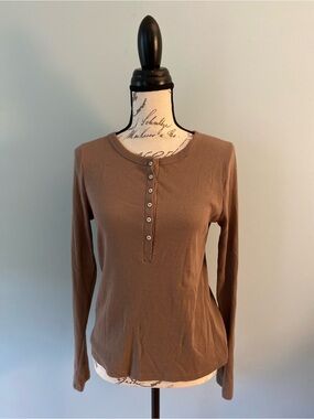 Women’s Brown Long-Sleeve Henley Top Size Large